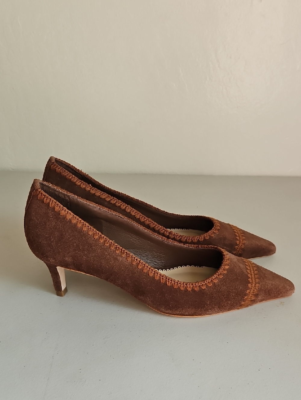 Cinq à Sept Stella Crochet Pump